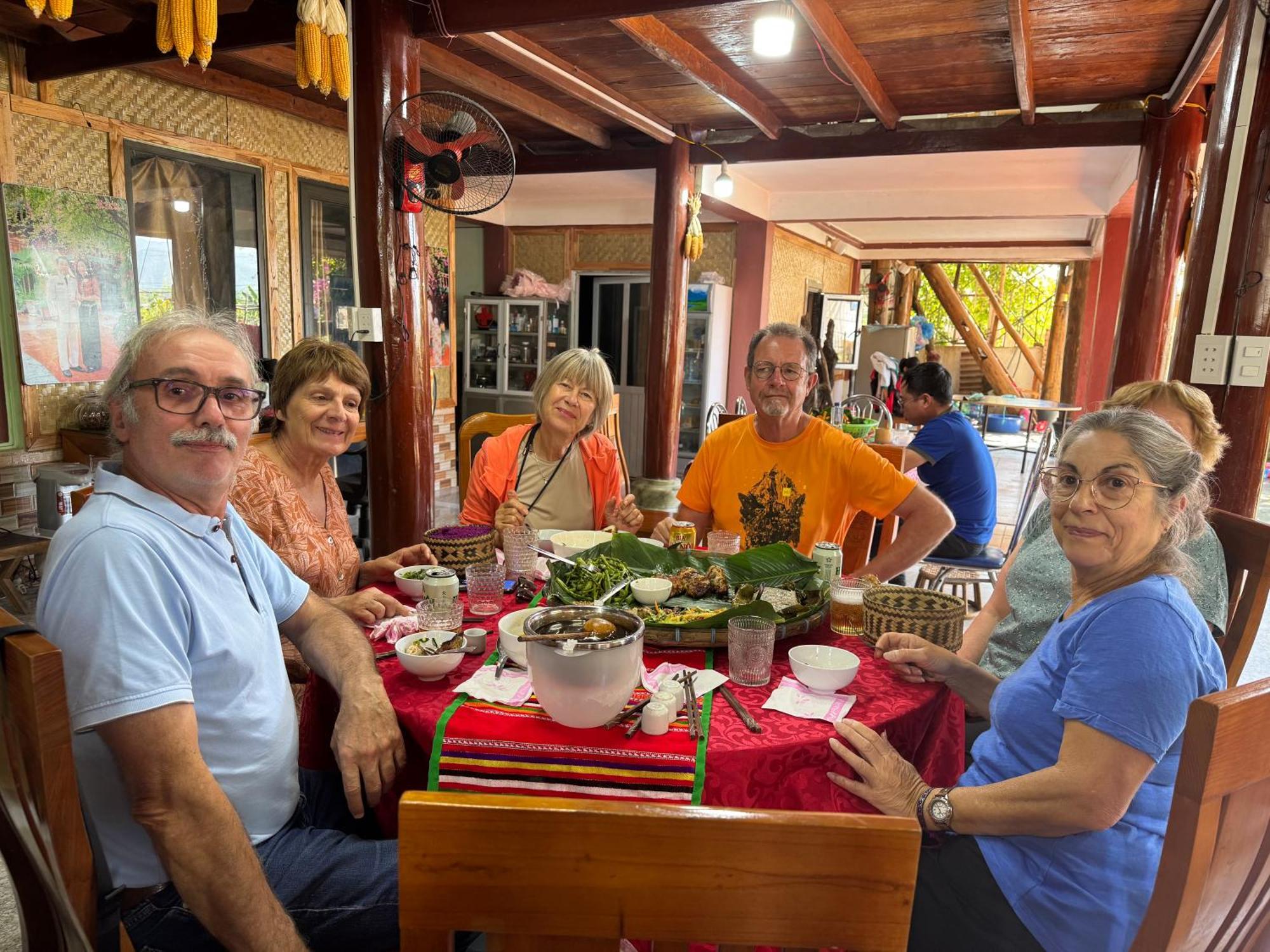 Minh Ngoc Homestay Dien Bien Phu Ban Hin Lom Exterior foto